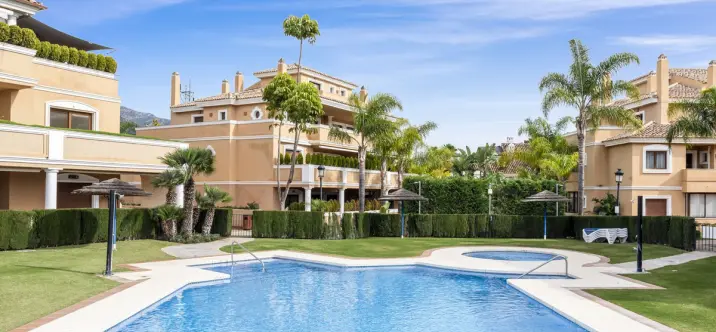 Sale of ground floor apartment in The Golden Mile 1