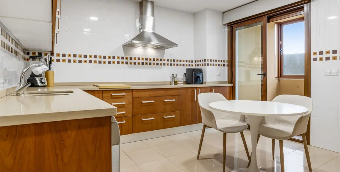 Sale of ground floor apartment in The Golden Mile 13