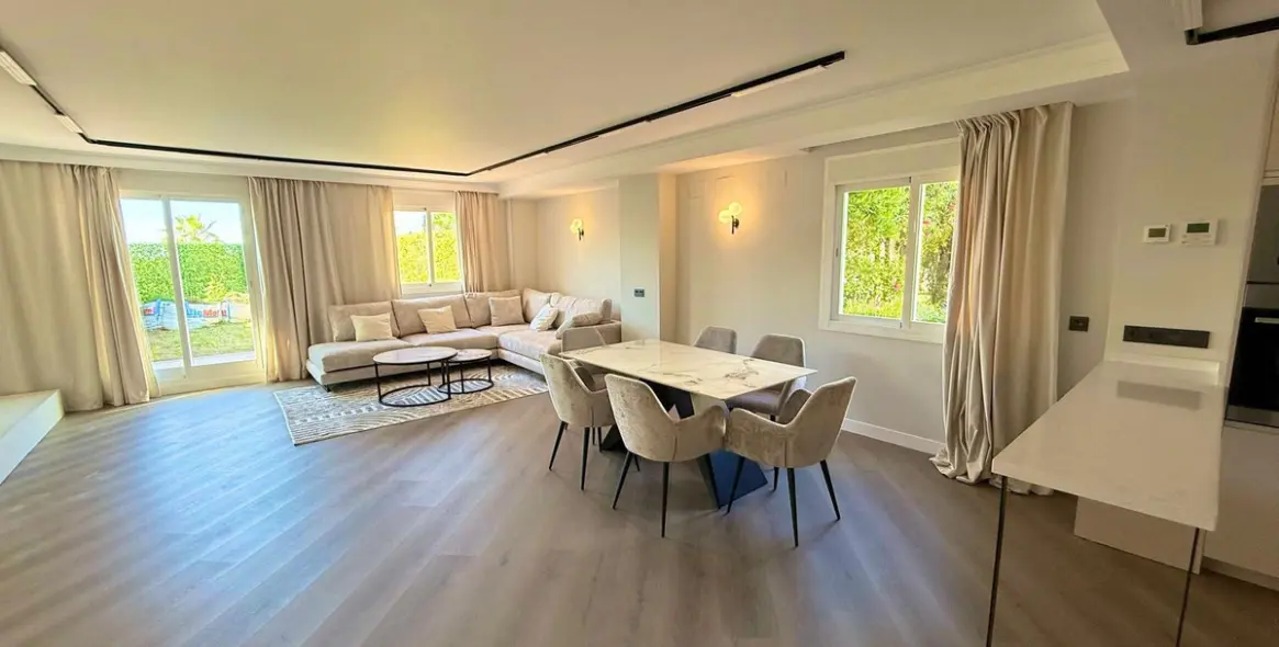 Venta de adosado en El Paraiso 2