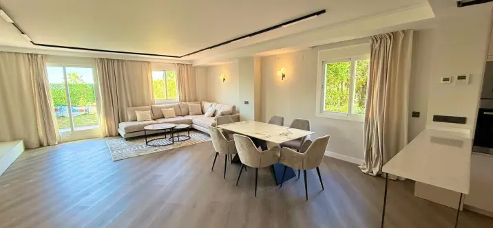 Venta de adosado en El Paraiso 1