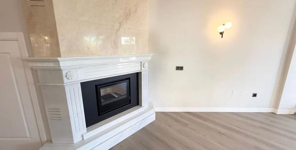 Venta de adosado en El Paraiso 4