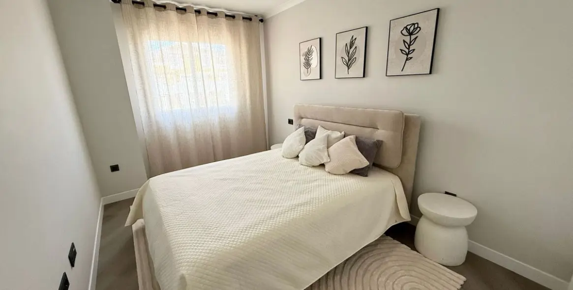 Venta de adosado en El Paraiso 7