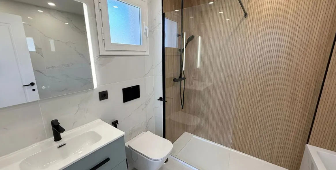 Venta de adosado en El Paraiso 10