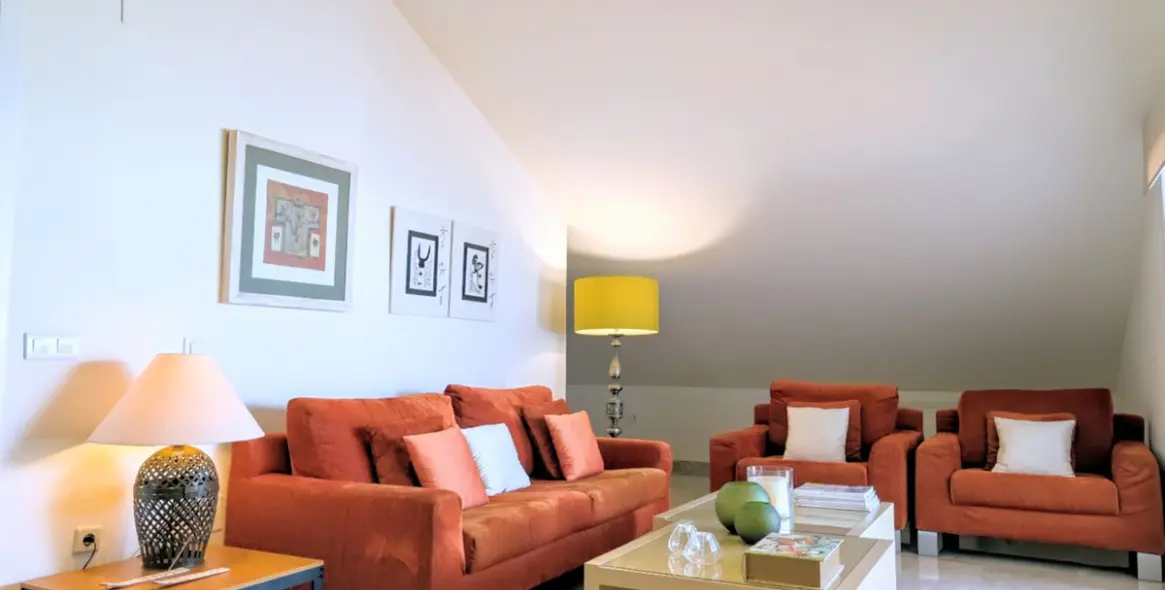 Продажа двухуровневого пентхауса в San Pedro de Alcántara 24