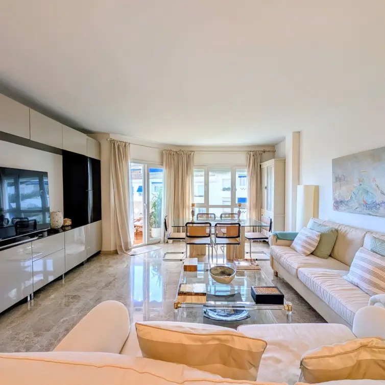 Venta de ático dúplex en San Pedro de Alcántara