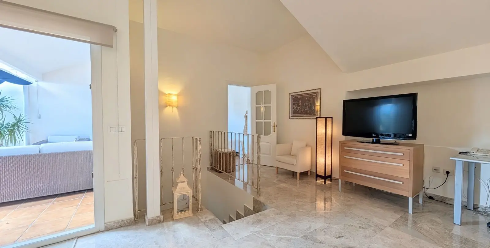 Продажа двухуровневого пентхауса в San Pedro de Alcántara 16