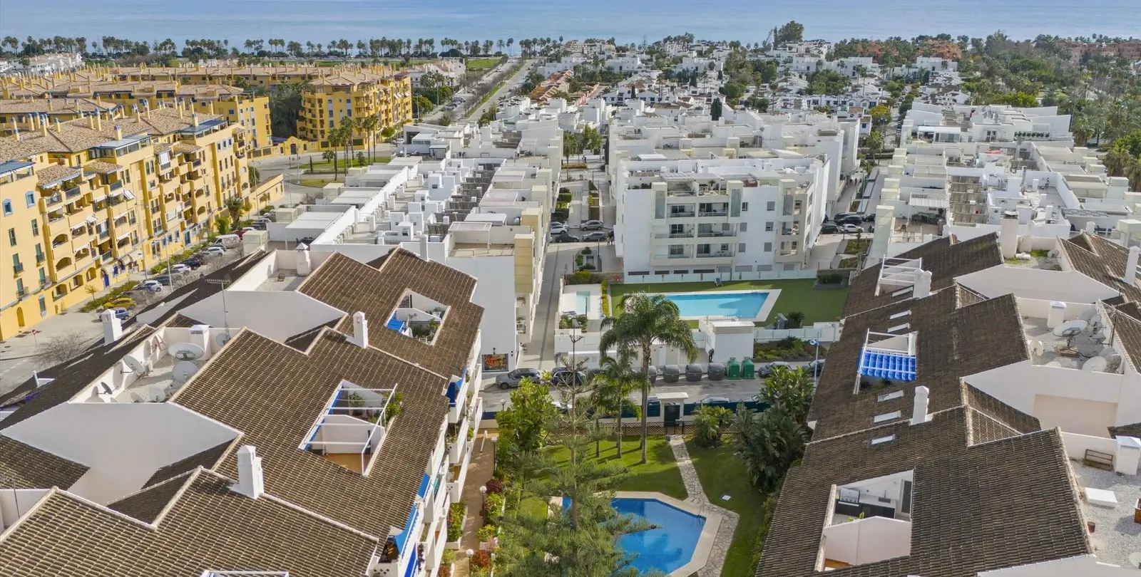 Продажа двухуровневого пентхауса в San Pedro de Alcántara 25