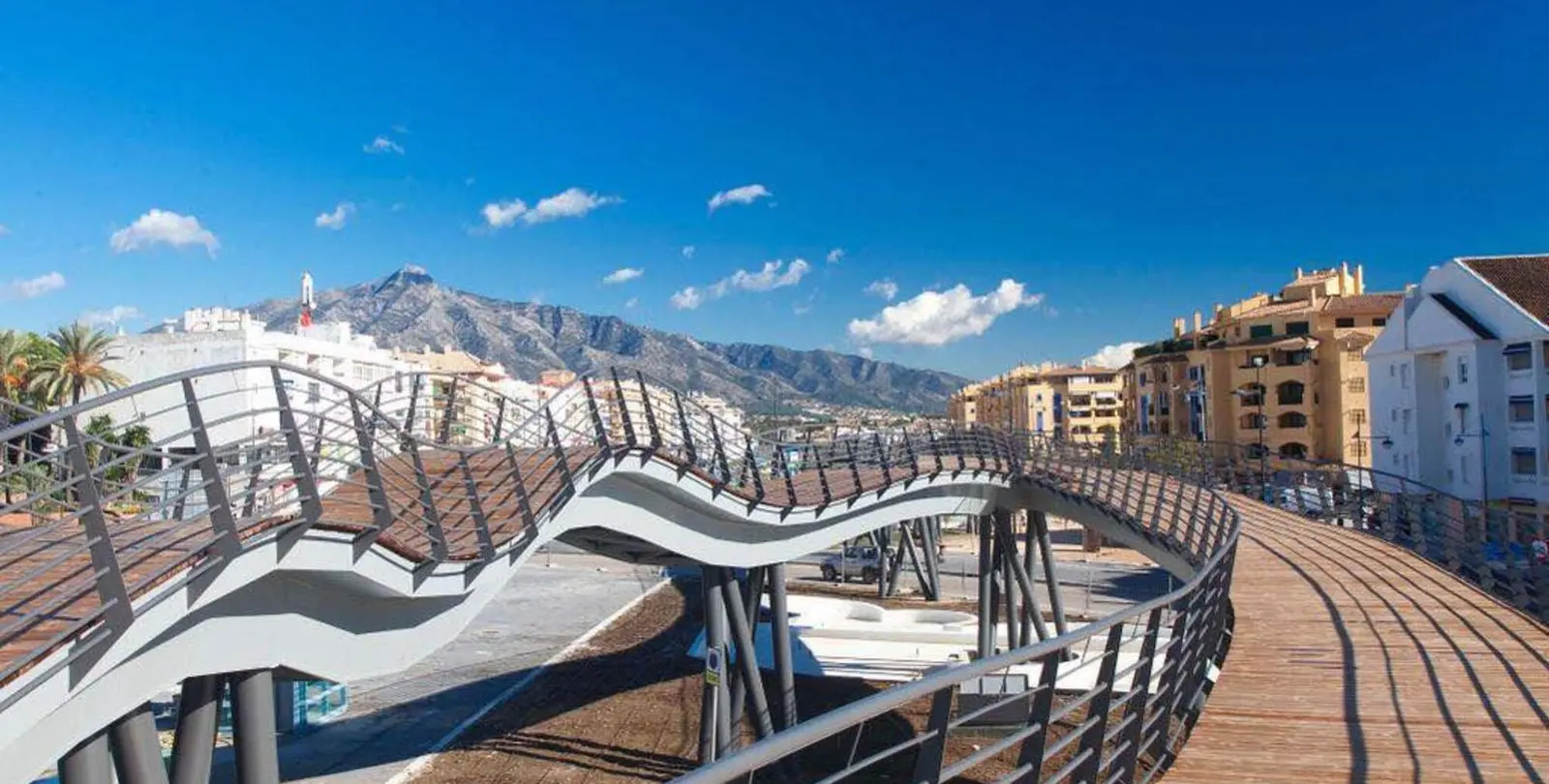 Продажа двухуровневого пентхауса в San Pedro de Alcántara 27