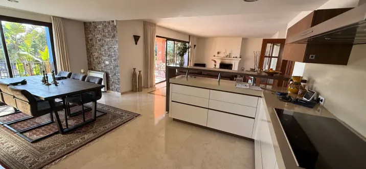 Venta de villa independiente en Artola 2