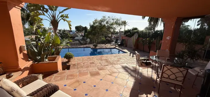 Venta de villa independiente en Artola 4