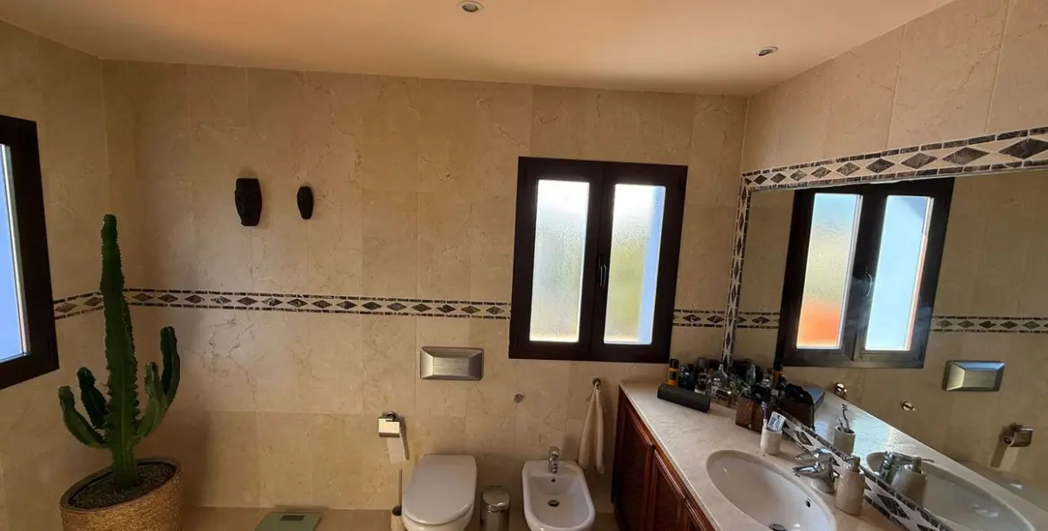 Venta de villa independiente en Artola 19