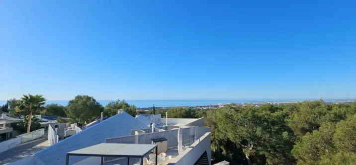 Venta de casa pareada en Sierra Blanca 0