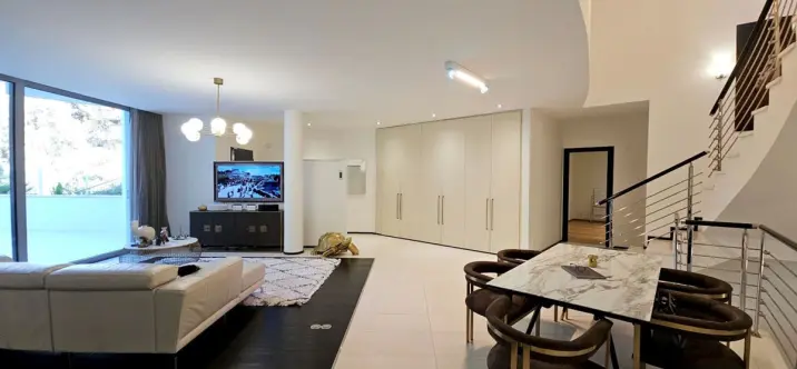 Venta de casa pareada en Sierra Blanca 1