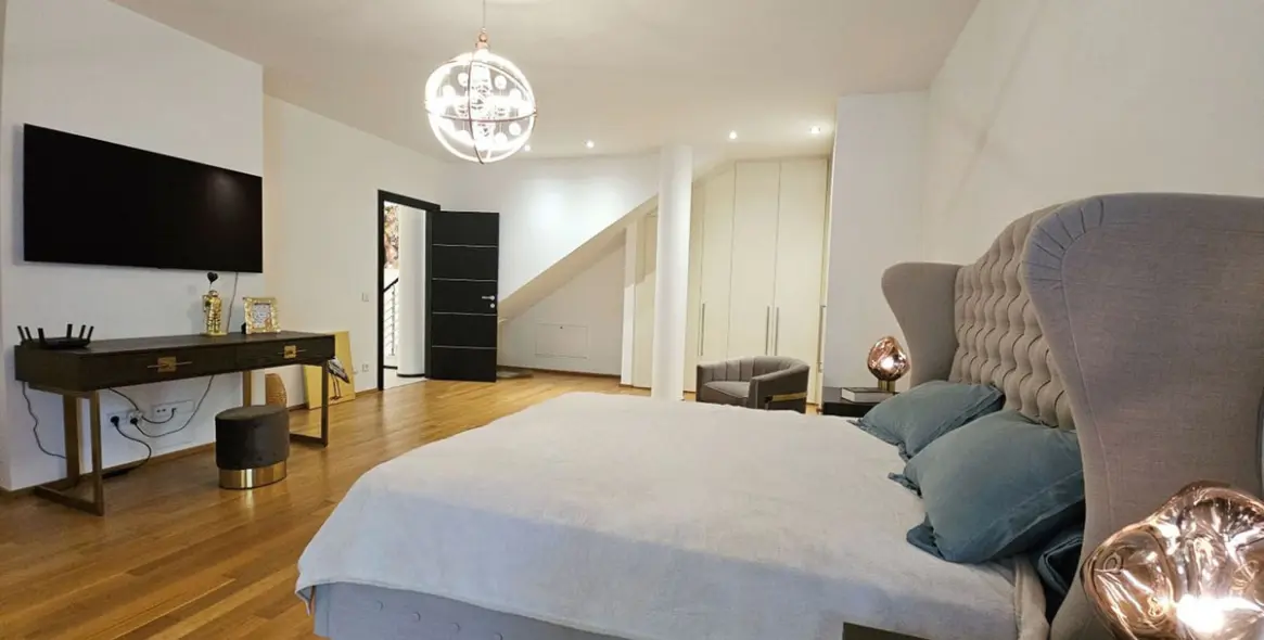 Venta de casa pareada en Sierra Blanca 15