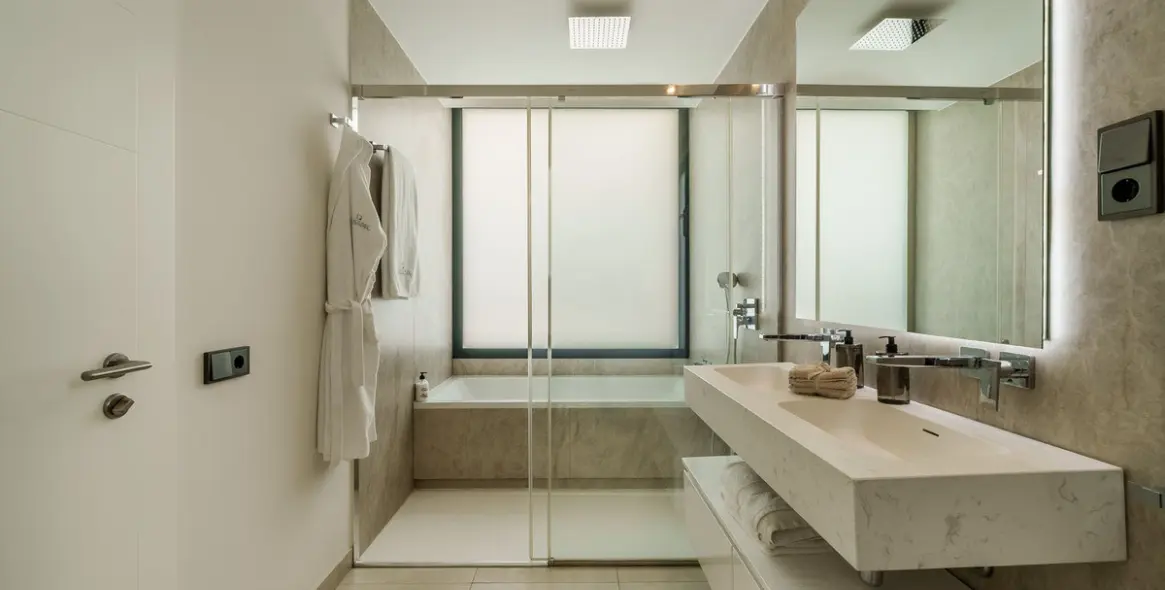 Venta de casa pareada en Puerto Banús 16