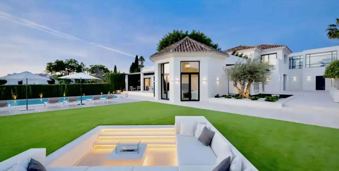 Venta de villa independiente en Aloha 1