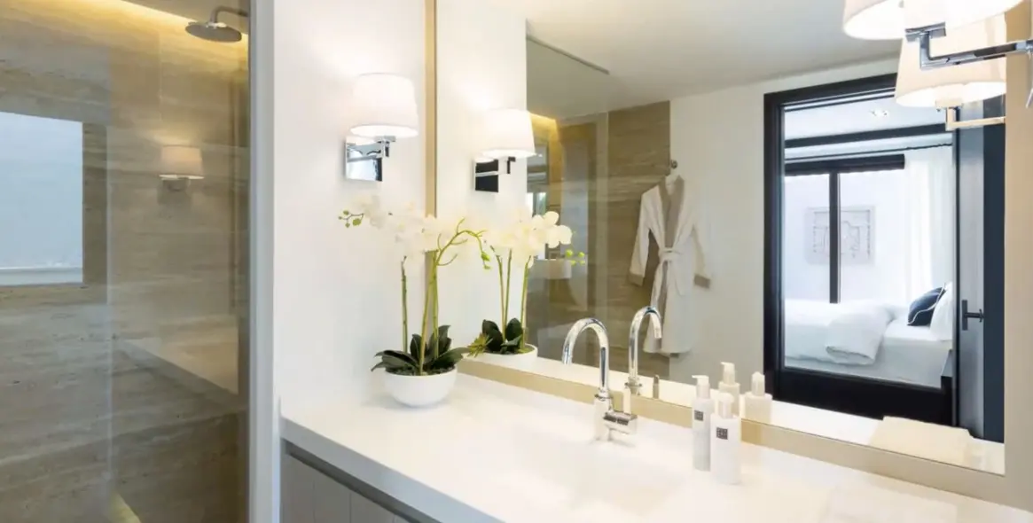 Venta de villa independiente en Aloha 7