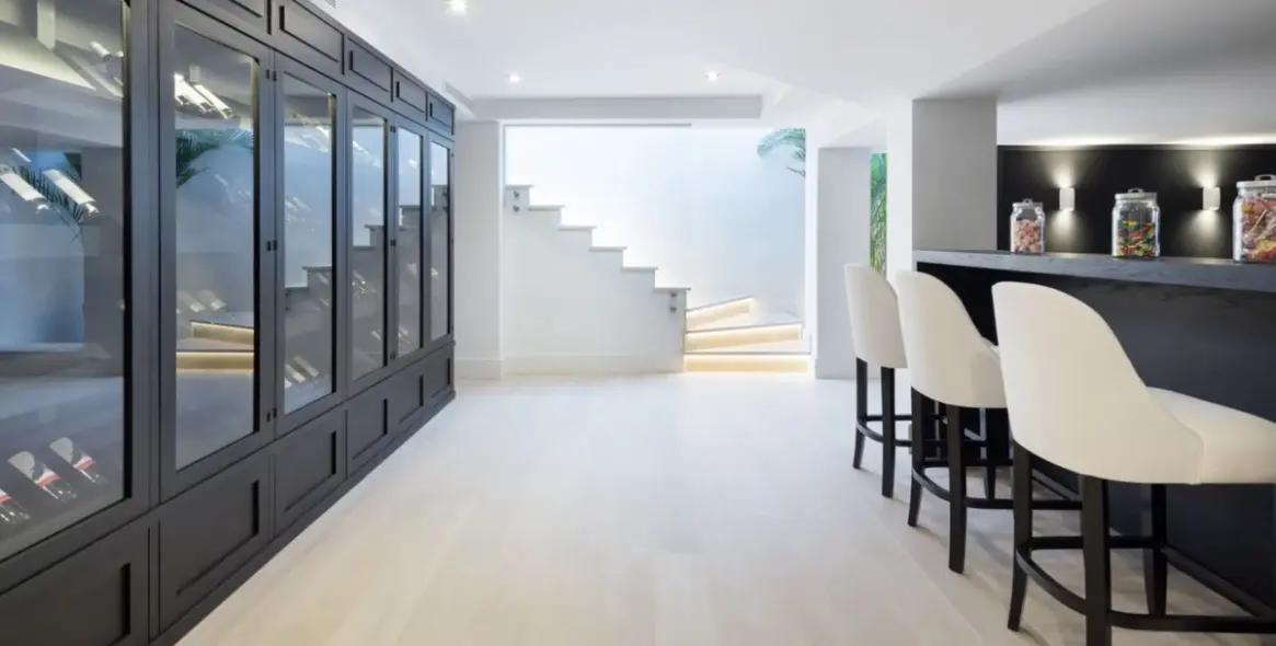 Venta de villa independiente en Aloha 9