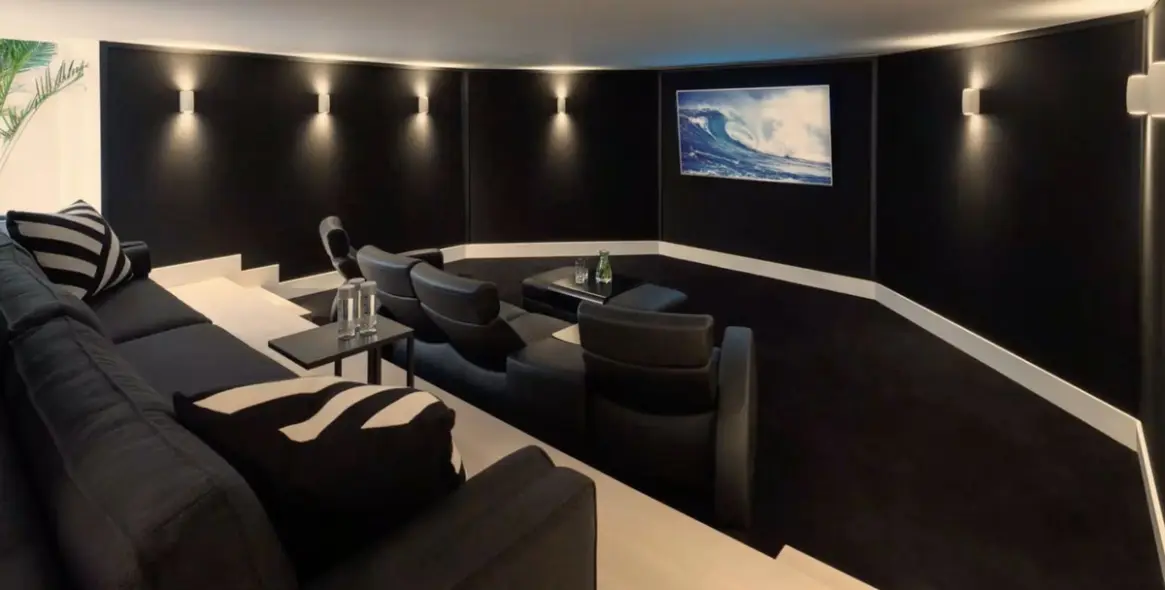 Venta de villa independiente en Aloha 17