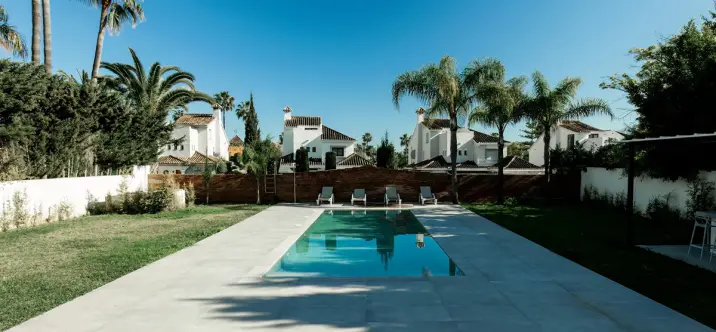 Долгосрочная аренда  отдельно стоящей виллы в Nueva Andalucía 3