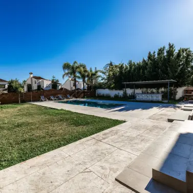 Long-term rent of detached villa in Nueva Andalucía