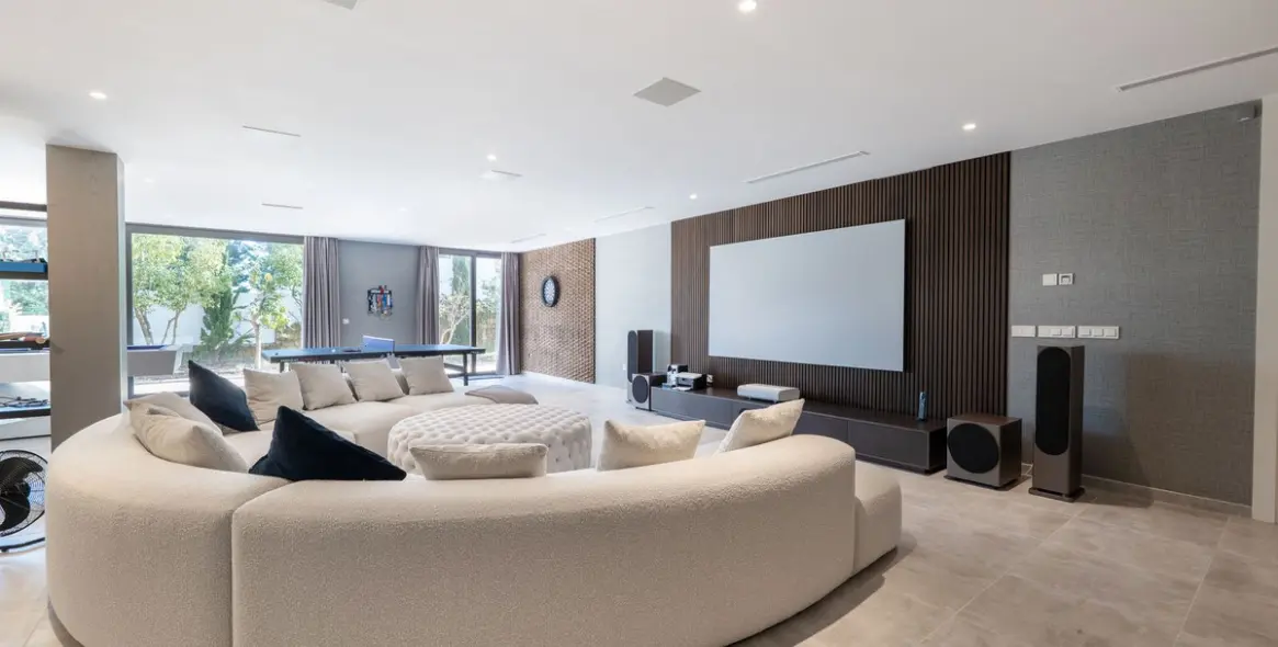 Long-term rent of detached villa in Los Flamingos 14