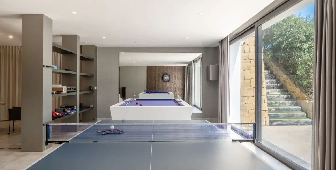 Long-term rent of detached villa in Los Flamingos 16