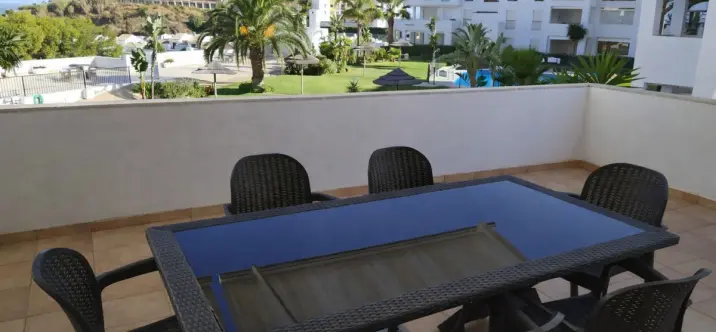 Sale of middle floor apartment in Riviera del Sol 3