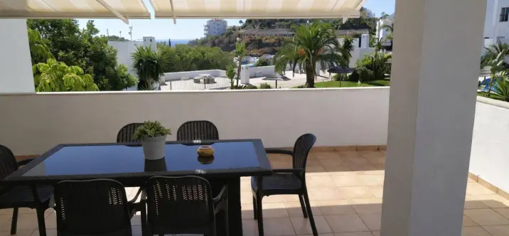Sale of middle floor apartment in Riviera del Sol 4