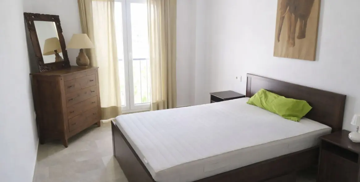 Sale of middle floor apartment in Riviera del Sol 15