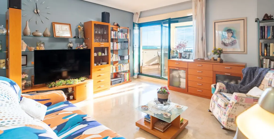 Sale of middle floor apartment in Benalmadena 13