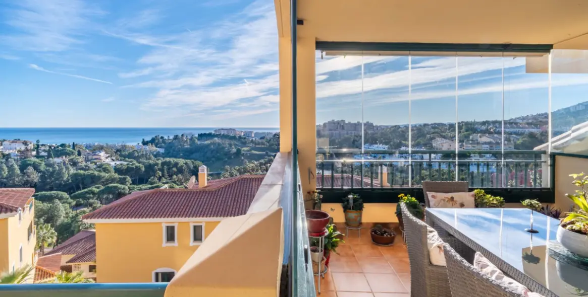 Sale of middle floor apartment in Benalmadena 15