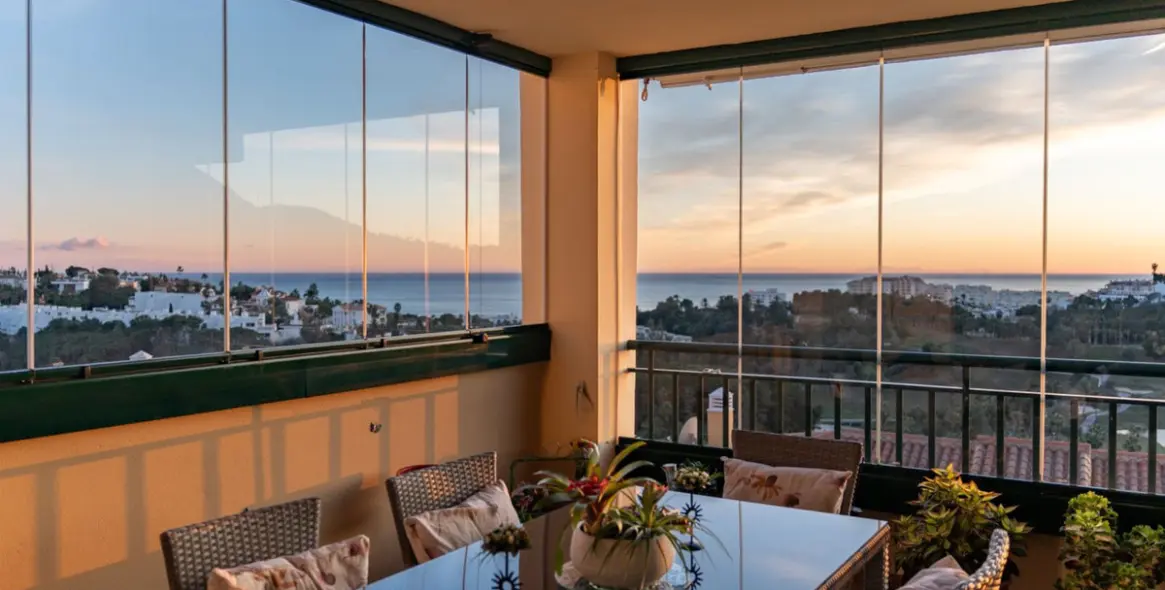 Sale of middle floor apartment in Benalmadena 16