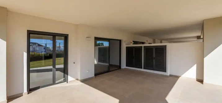 Sale of ground floor apartment in Casares 3