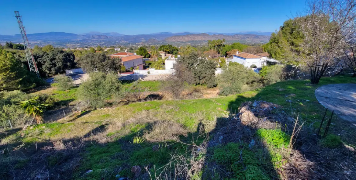 Sale of residential plot in Alhaurín el Grande 3