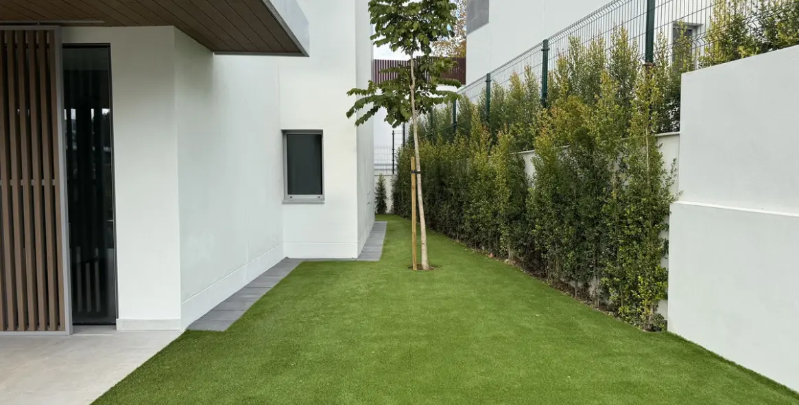 Sale of ground floor apartment in Marbella 2