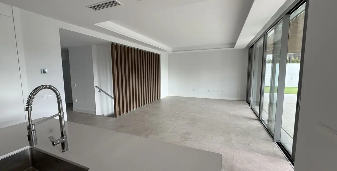 Sale of ground floor apartment in Marbella 7