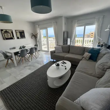 Sale of detached villa in Calahonda