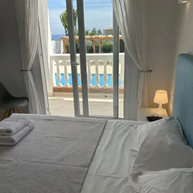 Sale of detached villa in Calahonda