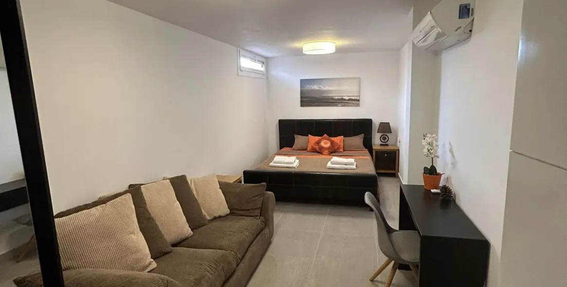 Sale of detached villa in Calahonda 7