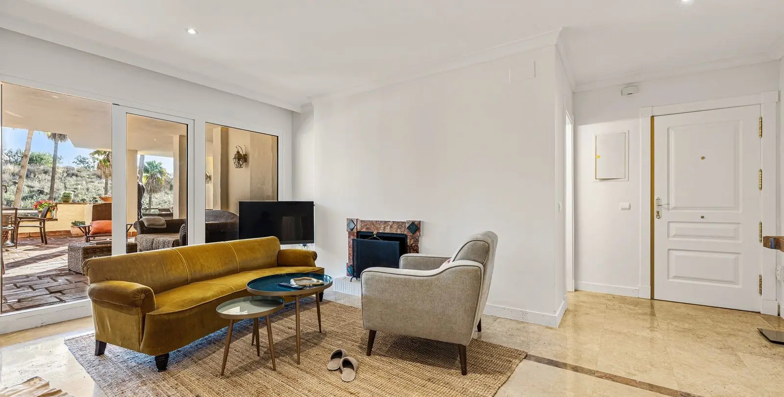 Alquiler a largo plazo de apartamento en planta media en The Golden Mile 4