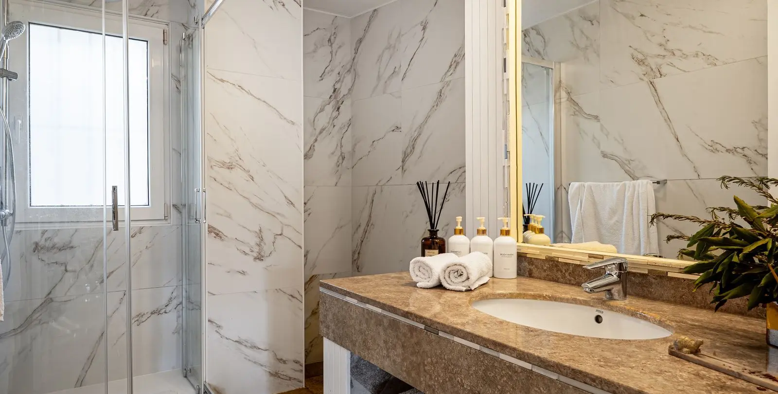 Alquiler a largo plazo de apartamento en planta media en The Golden Mile 16