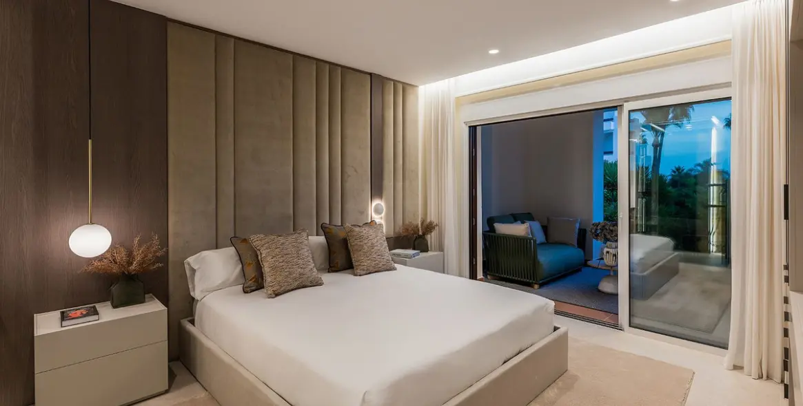 Sale of ground floor apartment in New Golden Mile 26