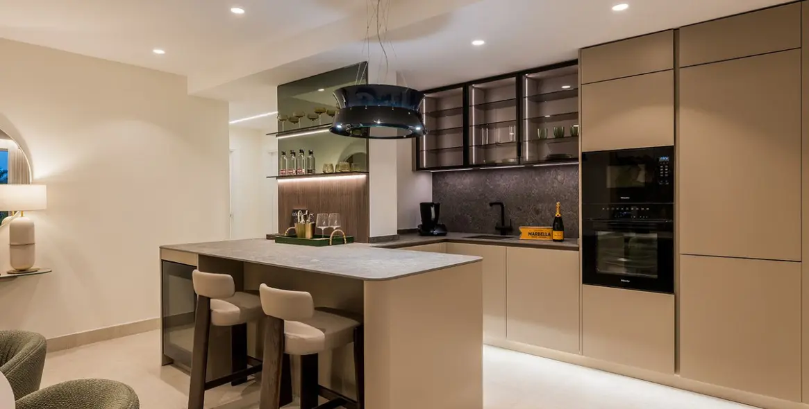 Sale of ground floor apartment in New Golden Mile 28