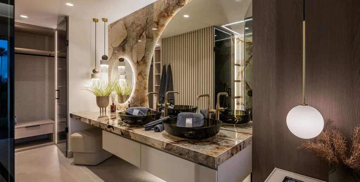 Sale of ground floor apartment in New Golden Mile 32