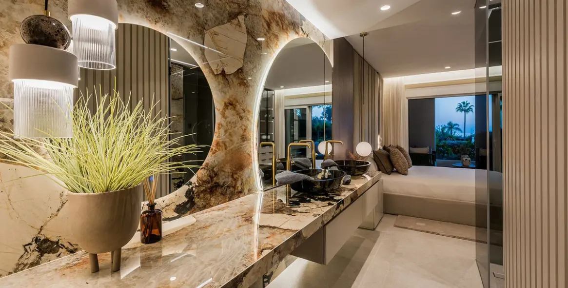 Sale of ground floor apartment in New Golden Mile 33