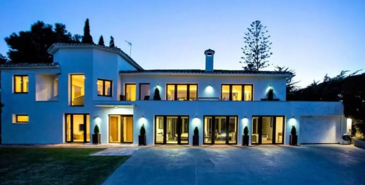 Long-term rent of detached villa in San Pedro de Alcántara 30