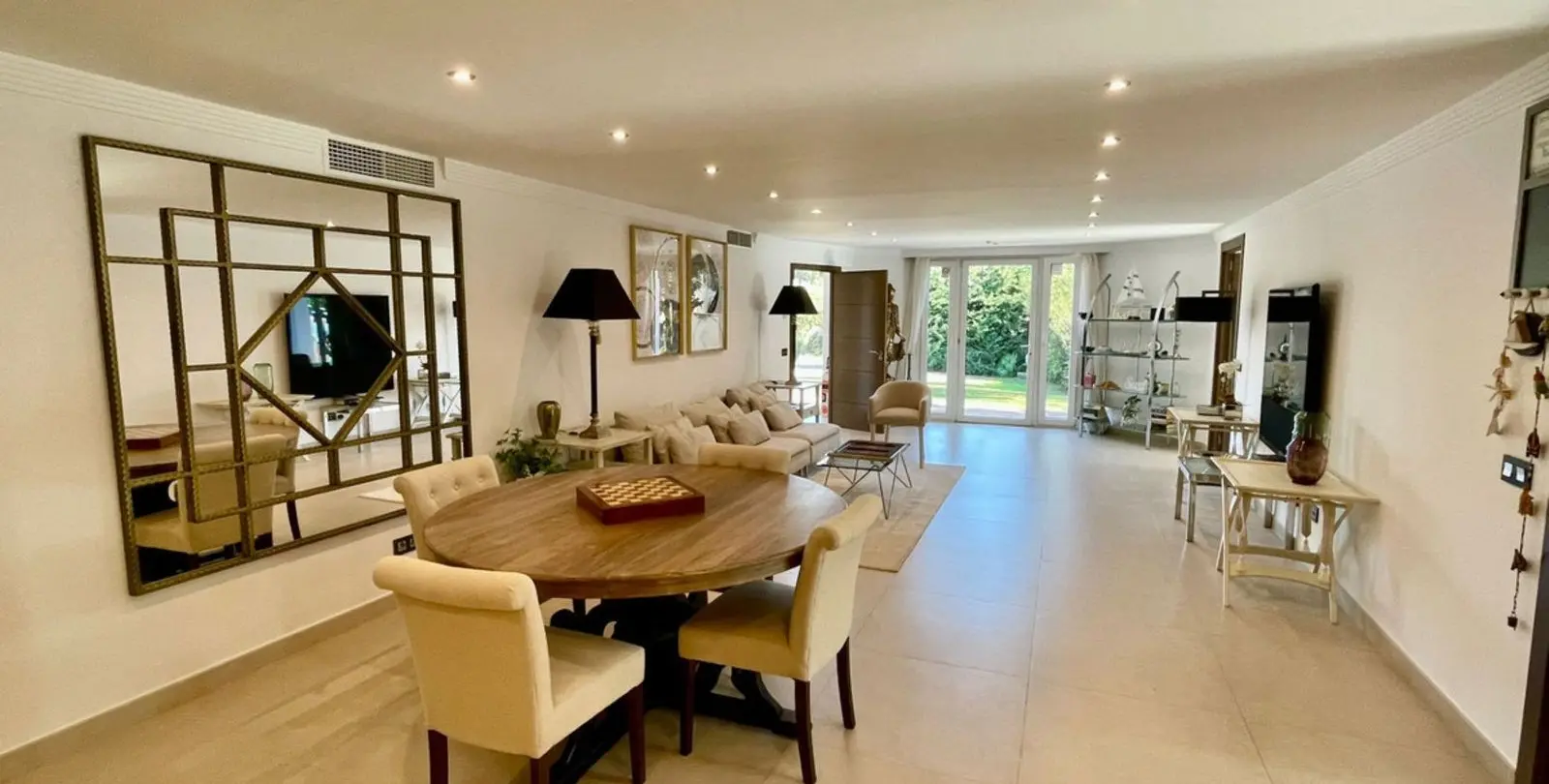 Long-term rent of detached villa in San Pedro de Alcántara 18