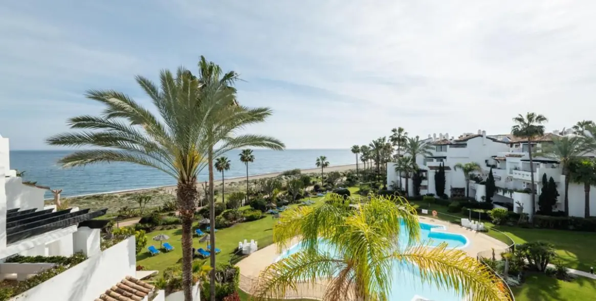 Short-term rent of penthouse in Costalita 1