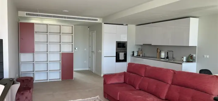 Alquiler a largo plazo de apartamento en planta media en Casares Playa 3